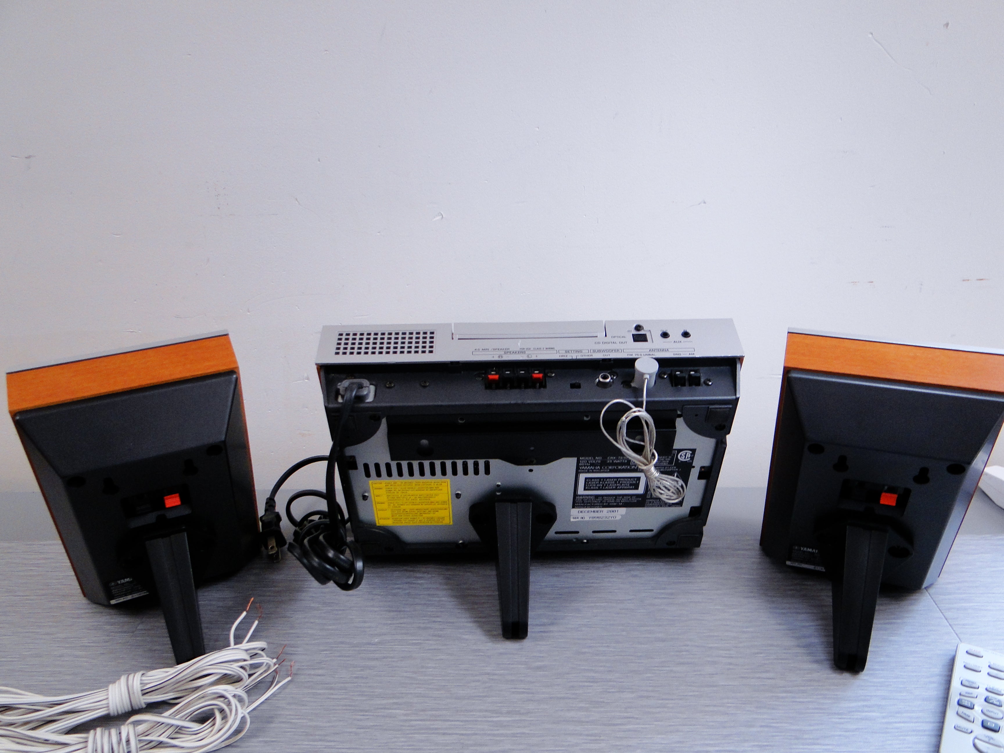 Yamaha CRX-TS10 Desktop CD Music System – The Turntable Store