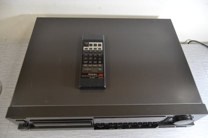 Technics SL-P555 Rare Vintage CD Player Class AA Japan Made 1988 * Remote