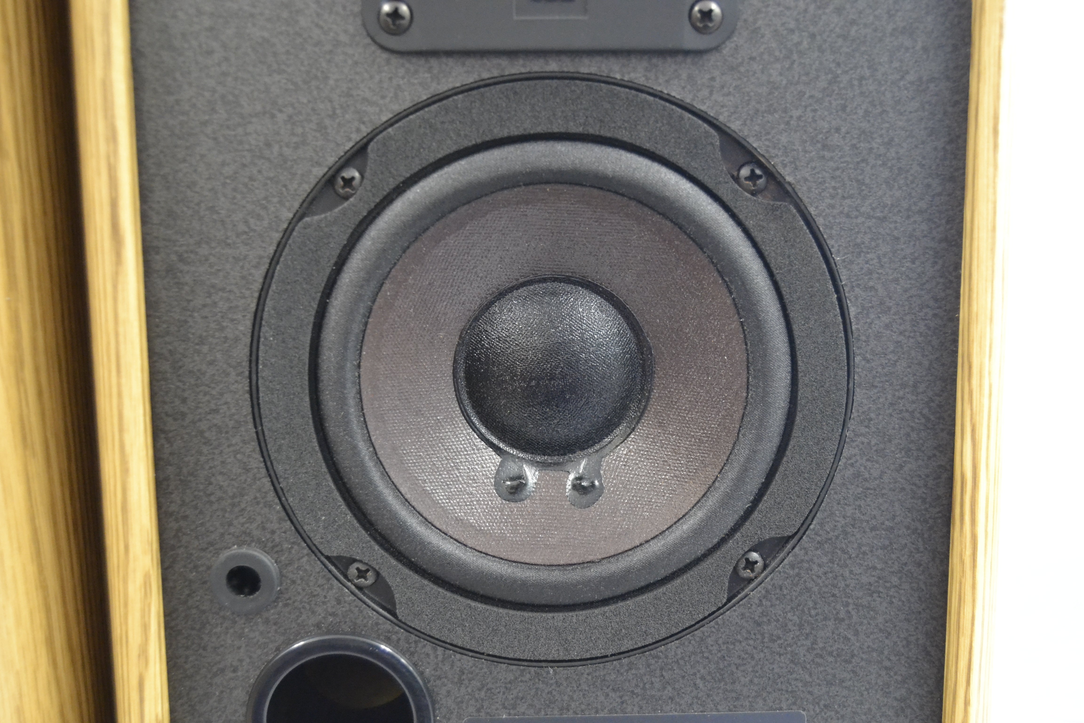 JBL 2500 Bookshelf Speakers – The Turntable Store
