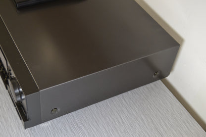 Technics SL-P555 Rare Vintage CD Player Class AA Japan Made 1988 * Remote