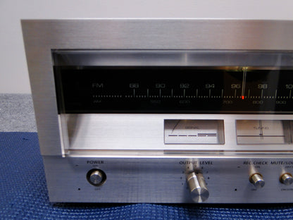 Onkyo T9 Stereo Tuner