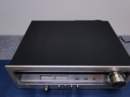 Onkyo T9 Stereo Tuner