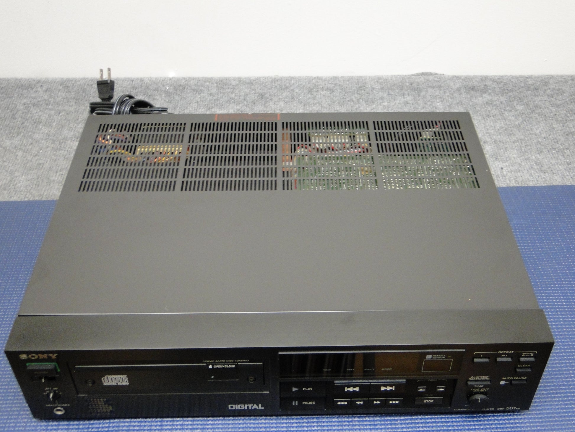 Sony CDP-501es Single CD Player – The Turntable Store 