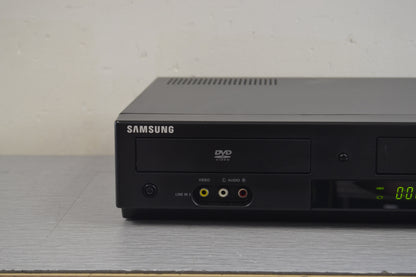 Samsung DVD-V9800 HiFi VHS/DVD Combo Player