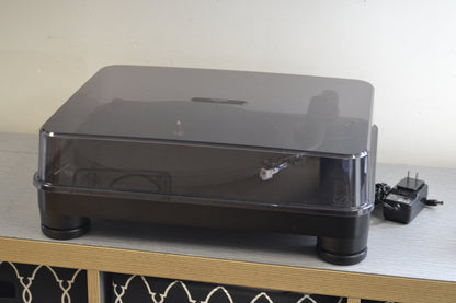 Audio Technica AT-LP7 Belt Drive Turntable * New AT3600 Cartridge * Box