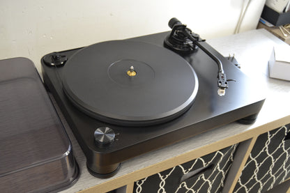 Audio Technica AT-LP7 Belt Drive Turntable * New AT3600 Cartridge * Box