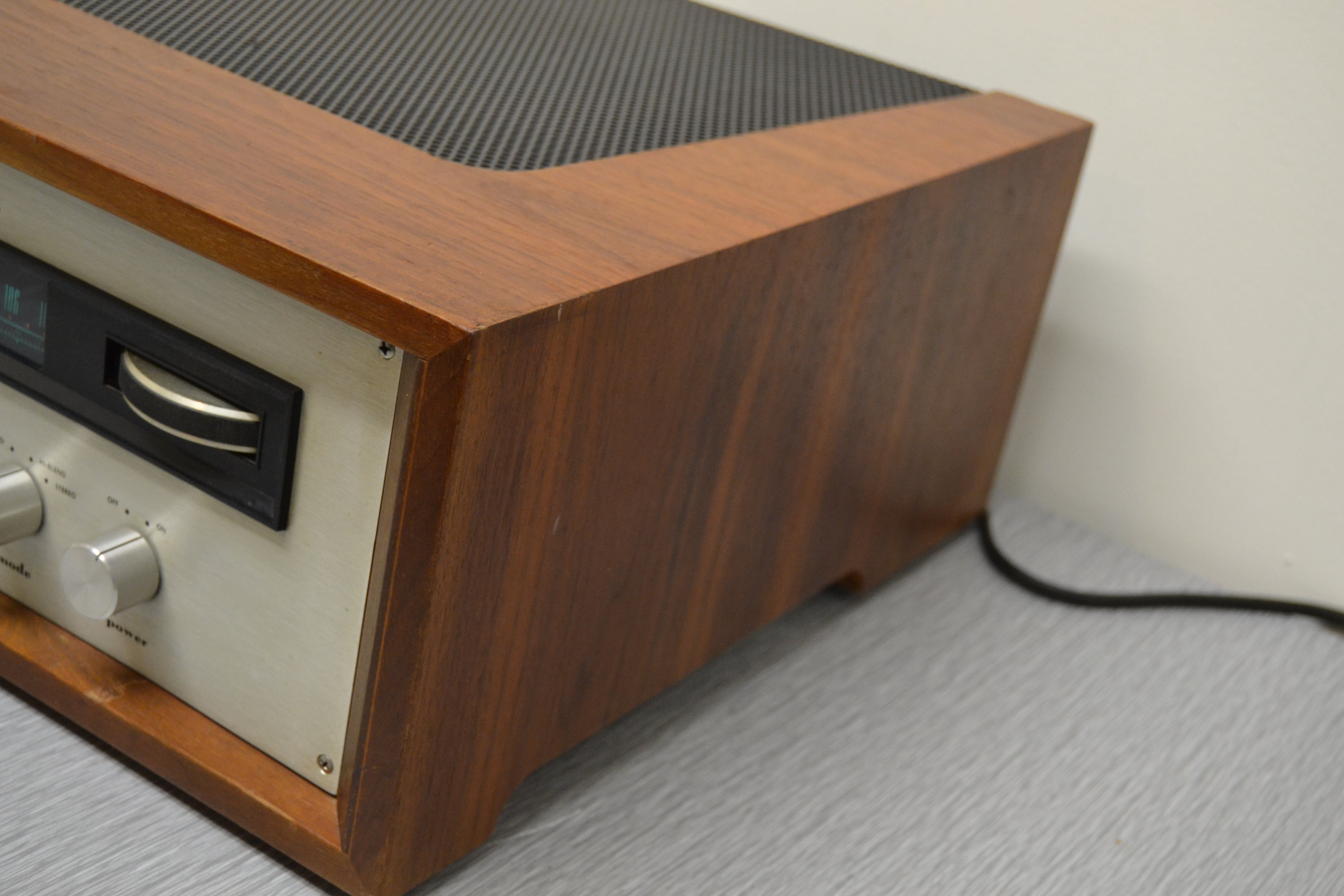 Marantz Model Twenty Stereo Tuner with Oscilloscope * 1972