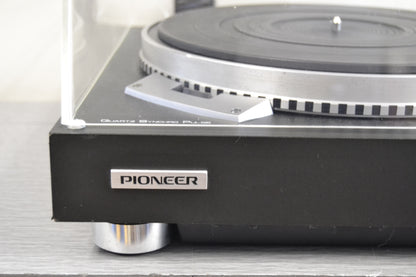 Pioneer PL-550 Direct Drive Turntable.* Strobe light is flickering *