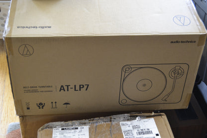 Audio Technica AT-LP7 Belt Drive Turntable * New AT3600 Cartridge * Box