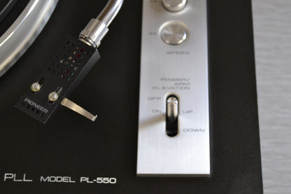 Pioneer PL-550 Direct Drive Turntable.* Strobe light is flickering *