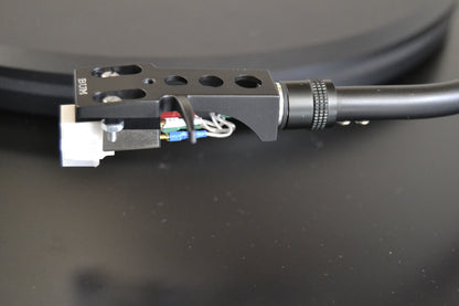 Audio Technica AT-LP7 Belt Drive Turntable * New AT3600 Cartridge * Box