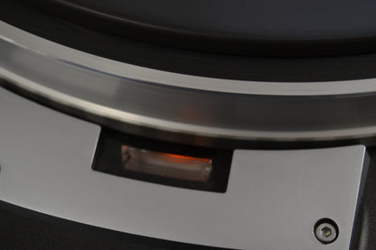 Pioneer PL-550 Direct Drive Turntable.* Strobe light is flickering *