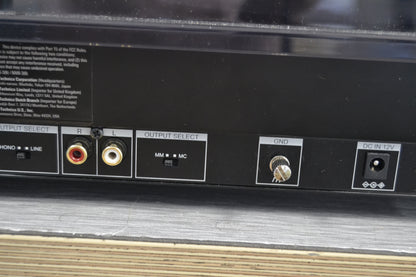 Audio Technica AT-LP7 Belt Drive Turntable * New AT3600 Cartridge * Box