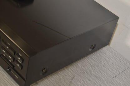 Denon DCD-590 Single Cd Player * Remote Control