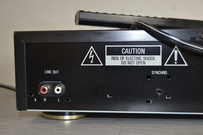 Denon DCD-590 Single Cd Player * Remote Control