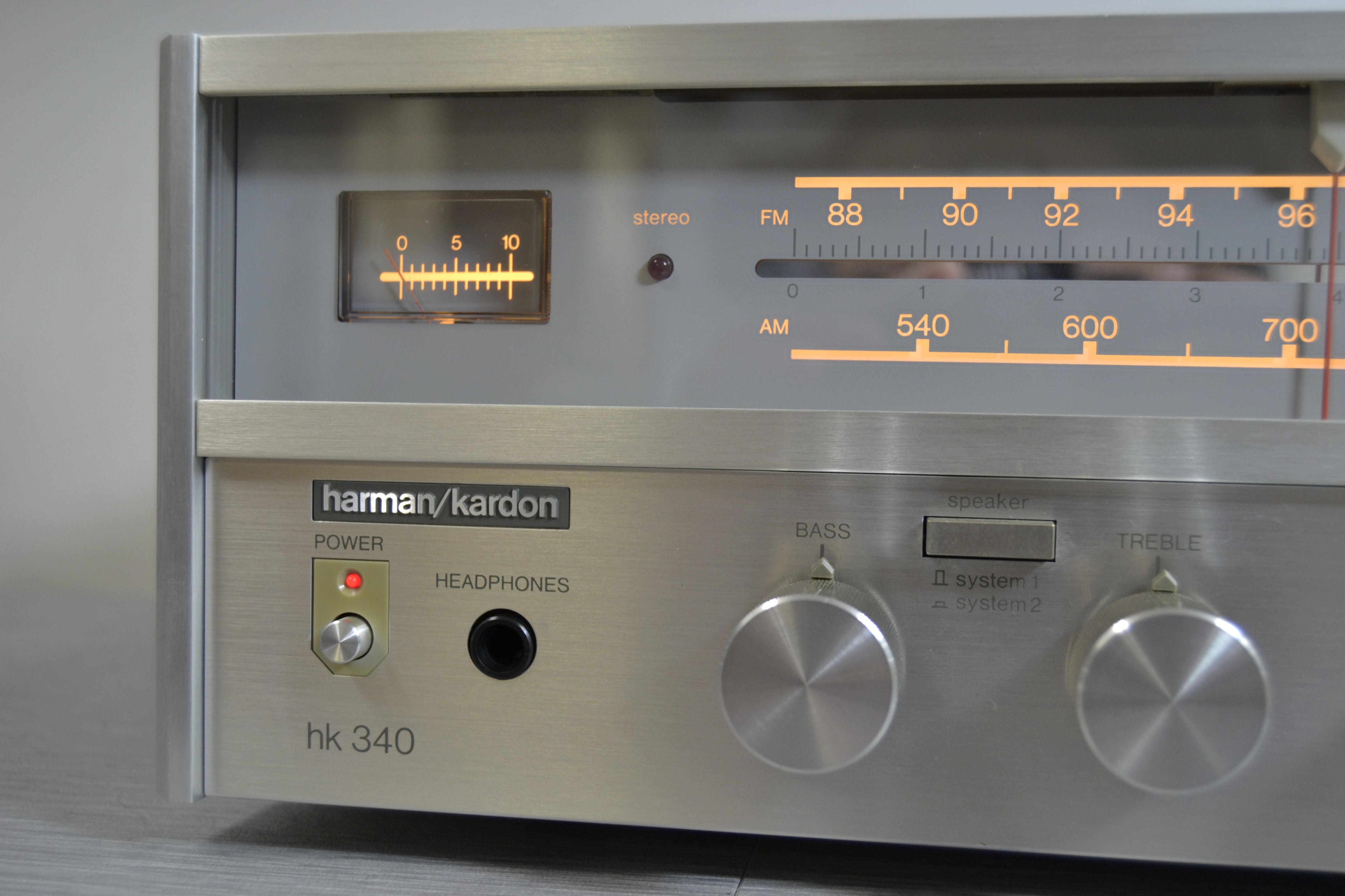 Harman Kardon HK340 Stereo receiver * 20W RMS * 1979 – The