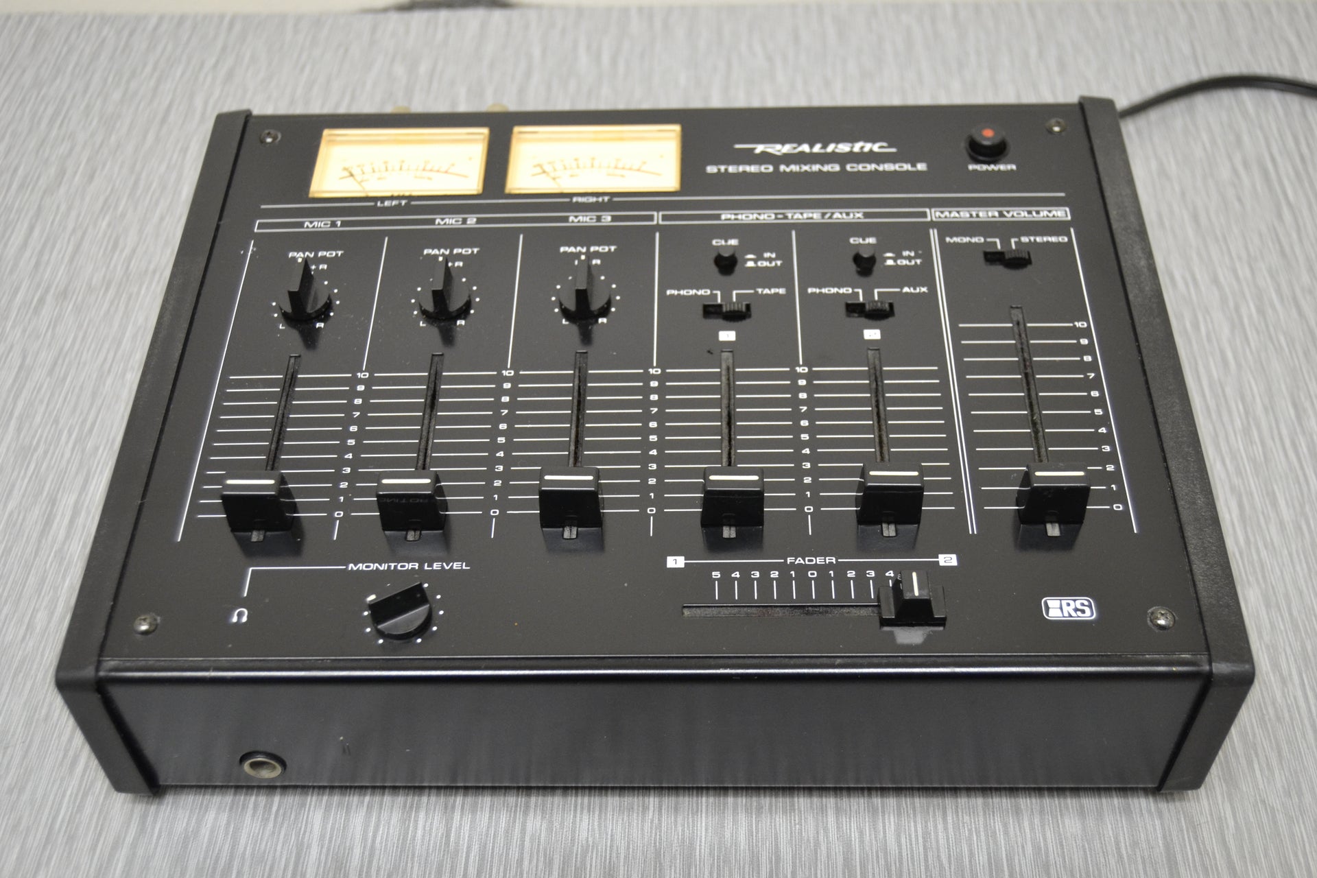 Realistic Stereo Mixing Console 32-1200A Analog Mixer – The 