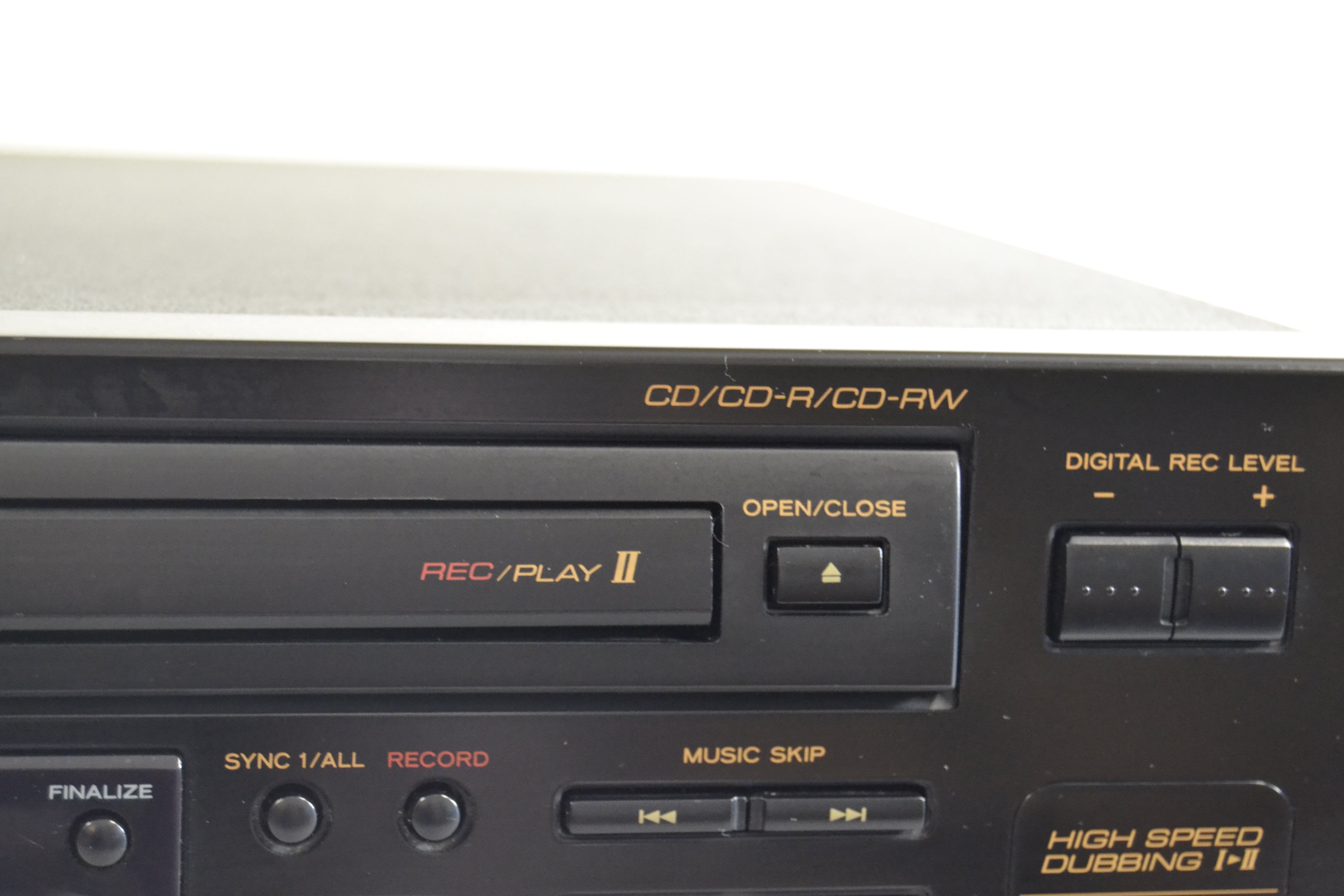 TEAC RW －D 280 CD recorder Teac RW-D200 CD Recorder & Player * Remote Control – The Turntable
