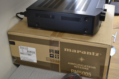 Marantz PM5005 Integrated Amplifier * Box * Remote * Manual