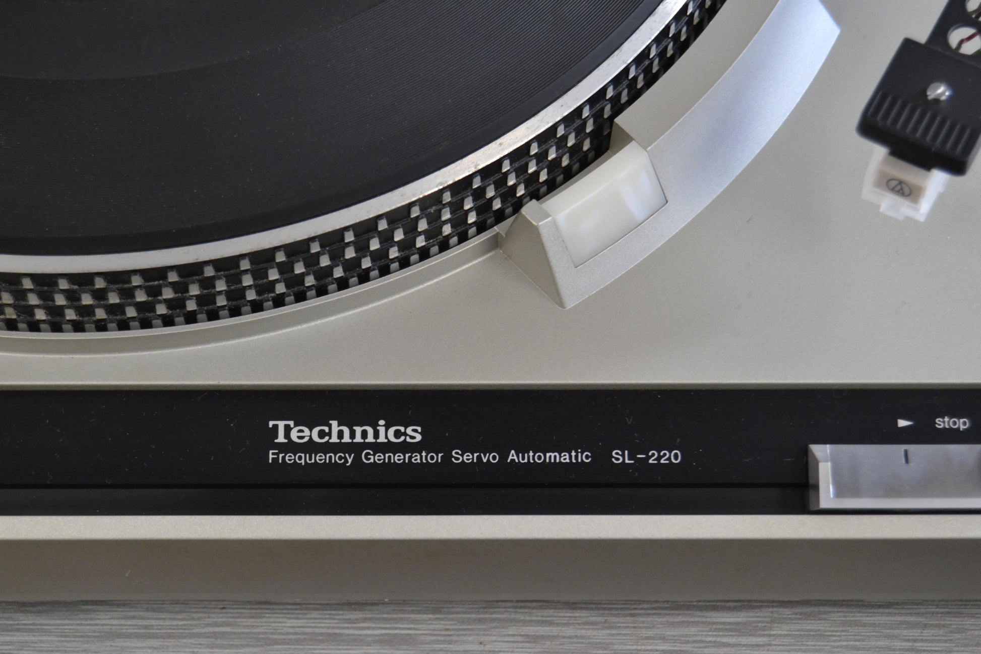 TECHNICS SL-BD20 BELT-DRIVE Auto Return Turntable Tourne-disque TECHNICS SL-BD20 BELT-DRIVE Auto Return Turntable Tourne-disque