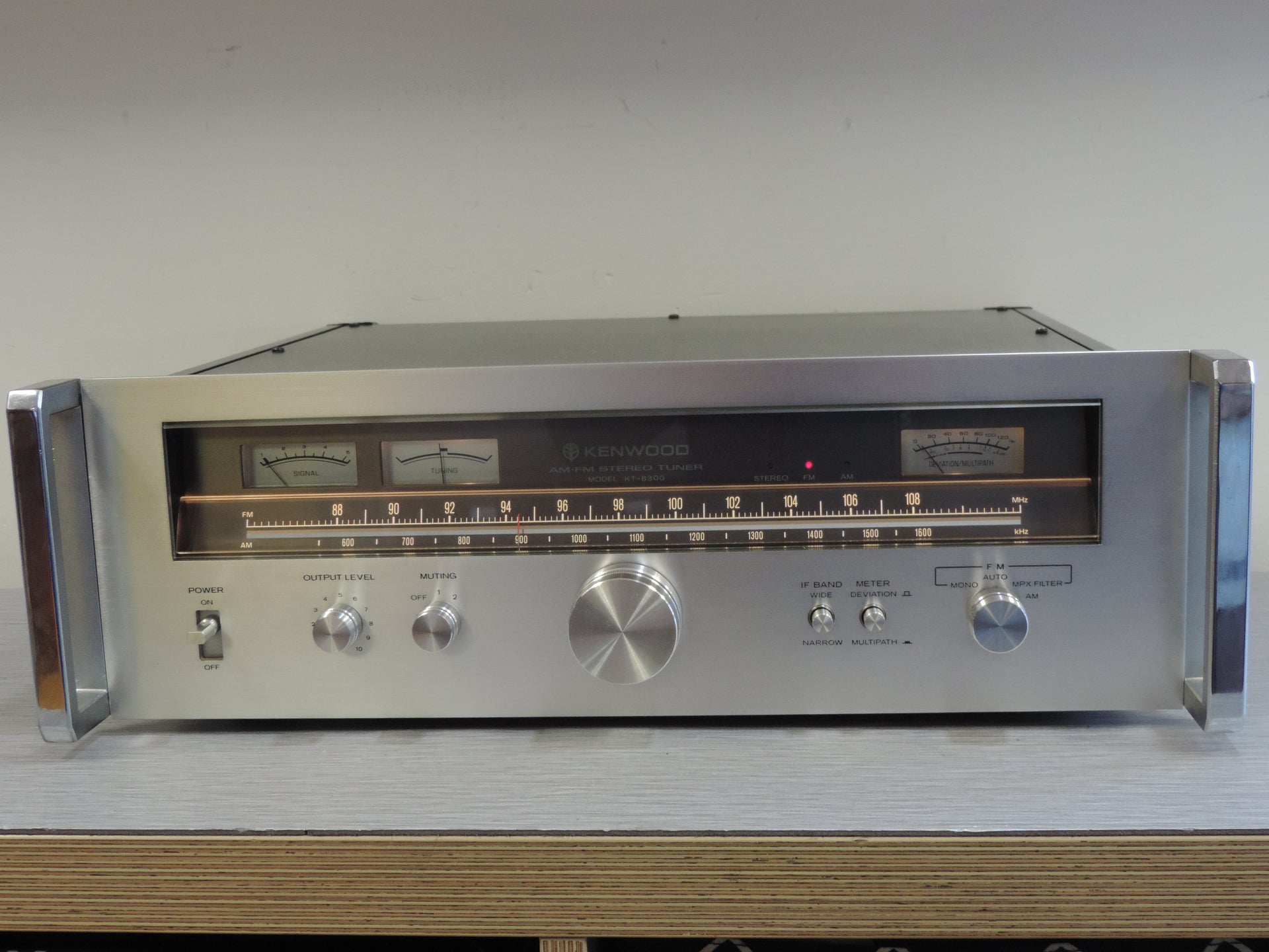 Tuner Hifi Vintage Kenwood KT-8300 – FM/AM – Argenté – Analogique