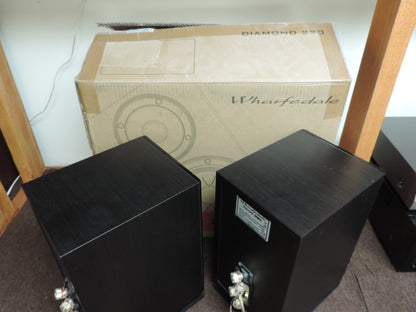 Wharfedale Diamond 220 Bookshelf Speakers