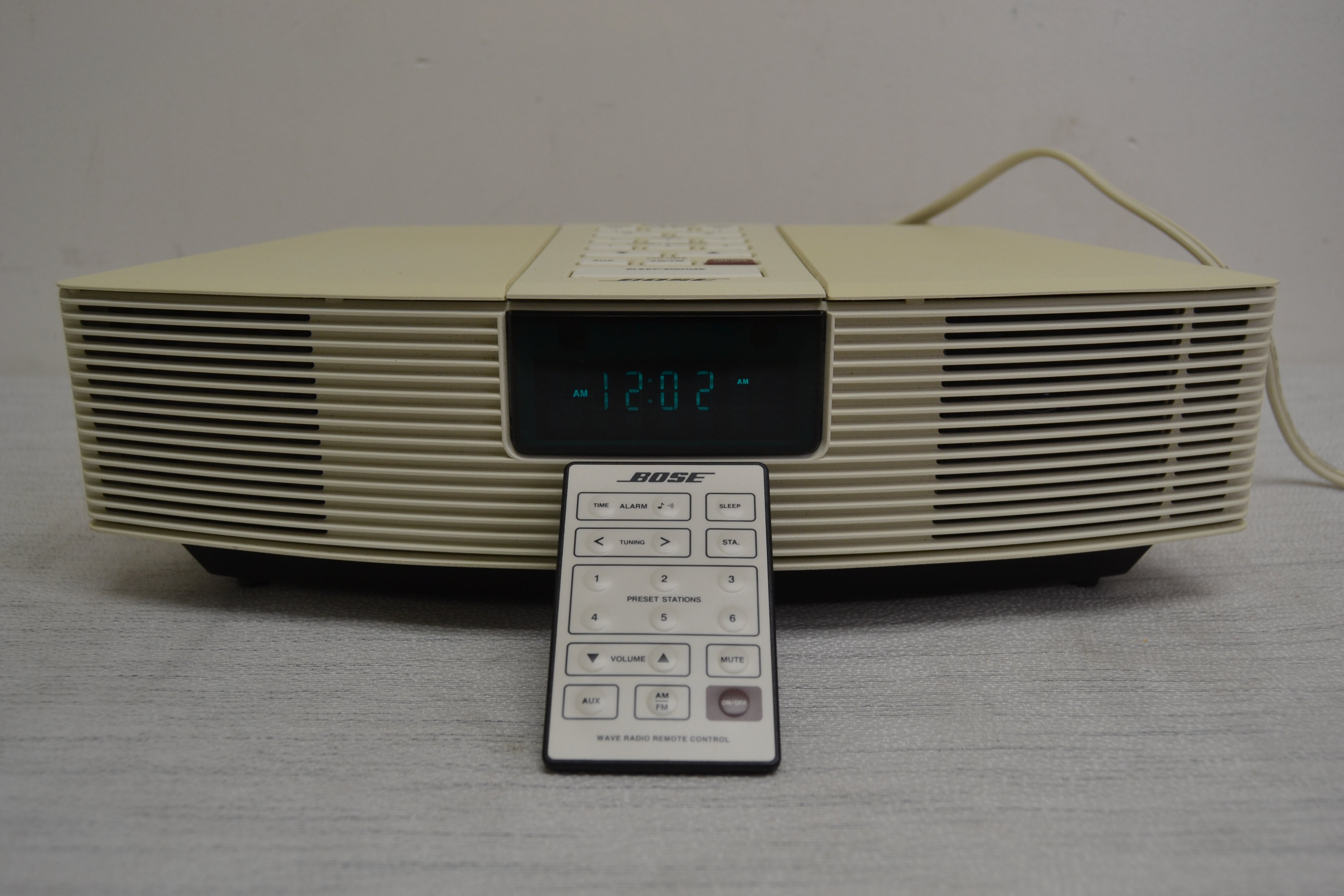 Bose AWR1-1W Acoustic Wave Radio * Remote Control * Fully Serviced