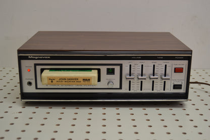 Magnavox IV9070 * Phono Stereo Amplifier with Built-in 8 Track Player
