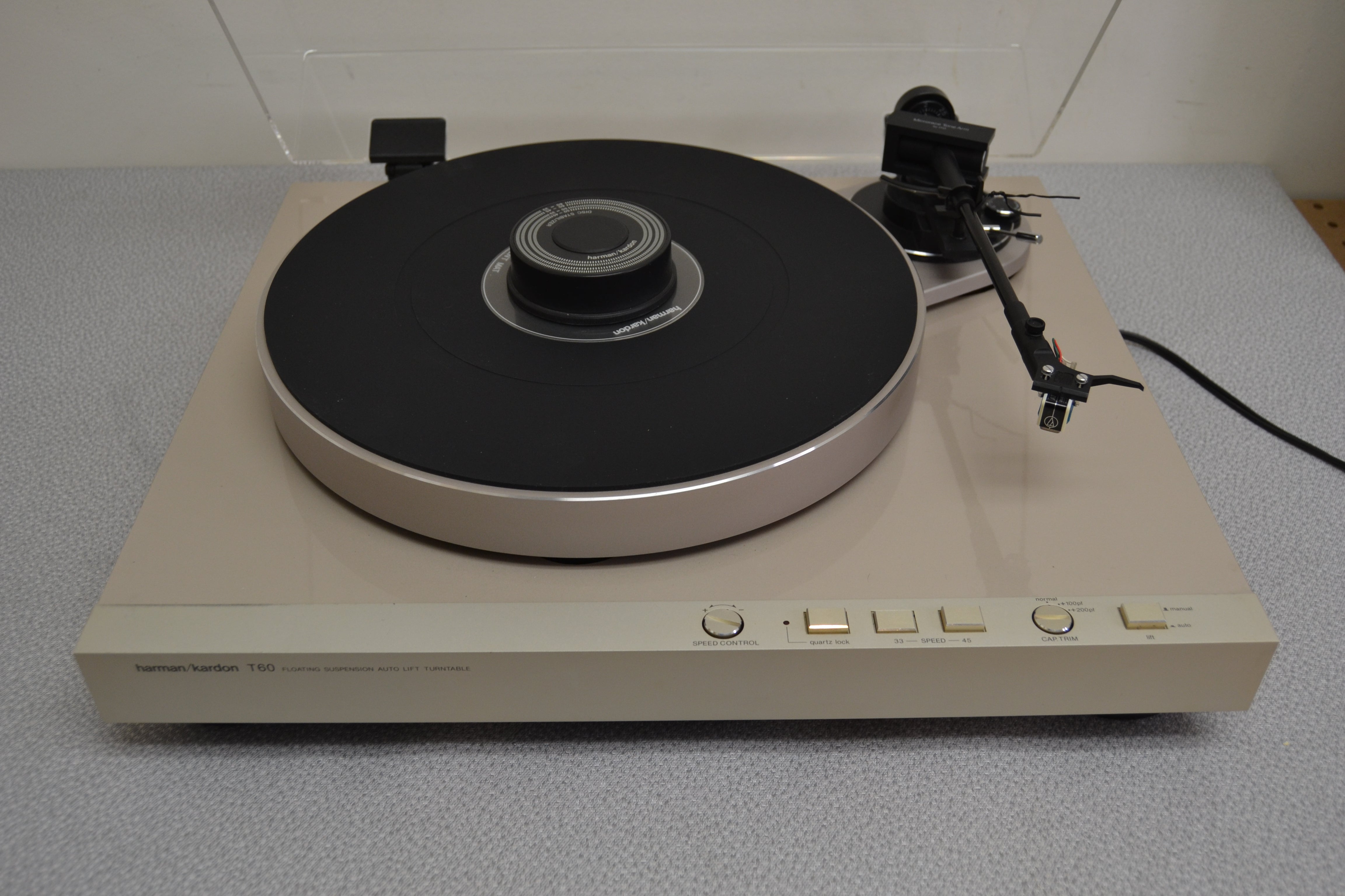 Harman Kardon T-60 Belt Drive Quartz Locked Turntable * NEW Dust Cover