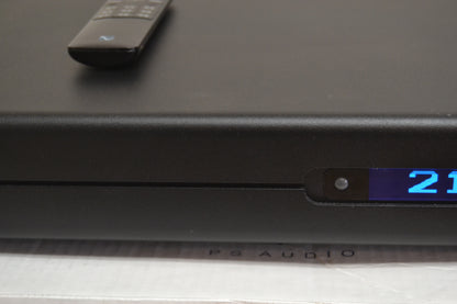 PS Audio Stellar Gain Cell DAC Preamplifier * Box * Remote * Manual