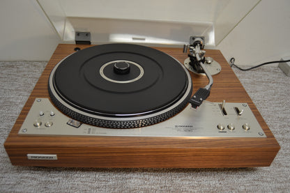 Pioneer PL-530 Direct Drive Turntable * Fully Recapped and Rebuilt * New Veneer * Fully Serviced !