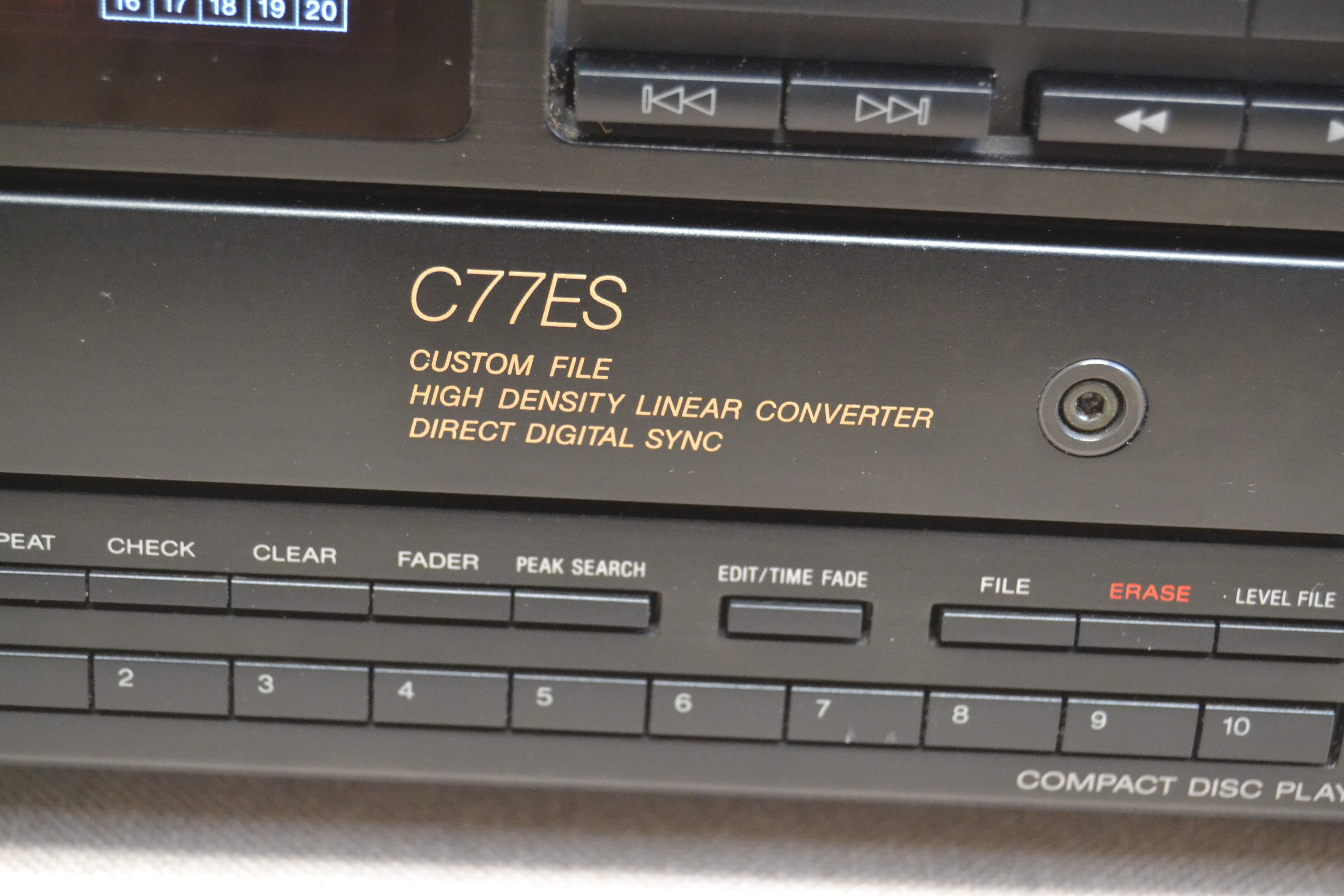Sony CDP-C77ES Multiplay Compact Disc Player (1991-92) * Wood