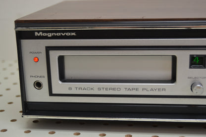 Magnavox IV9070 * Phono Stereo Amplifier with Built-in 8 Track Player