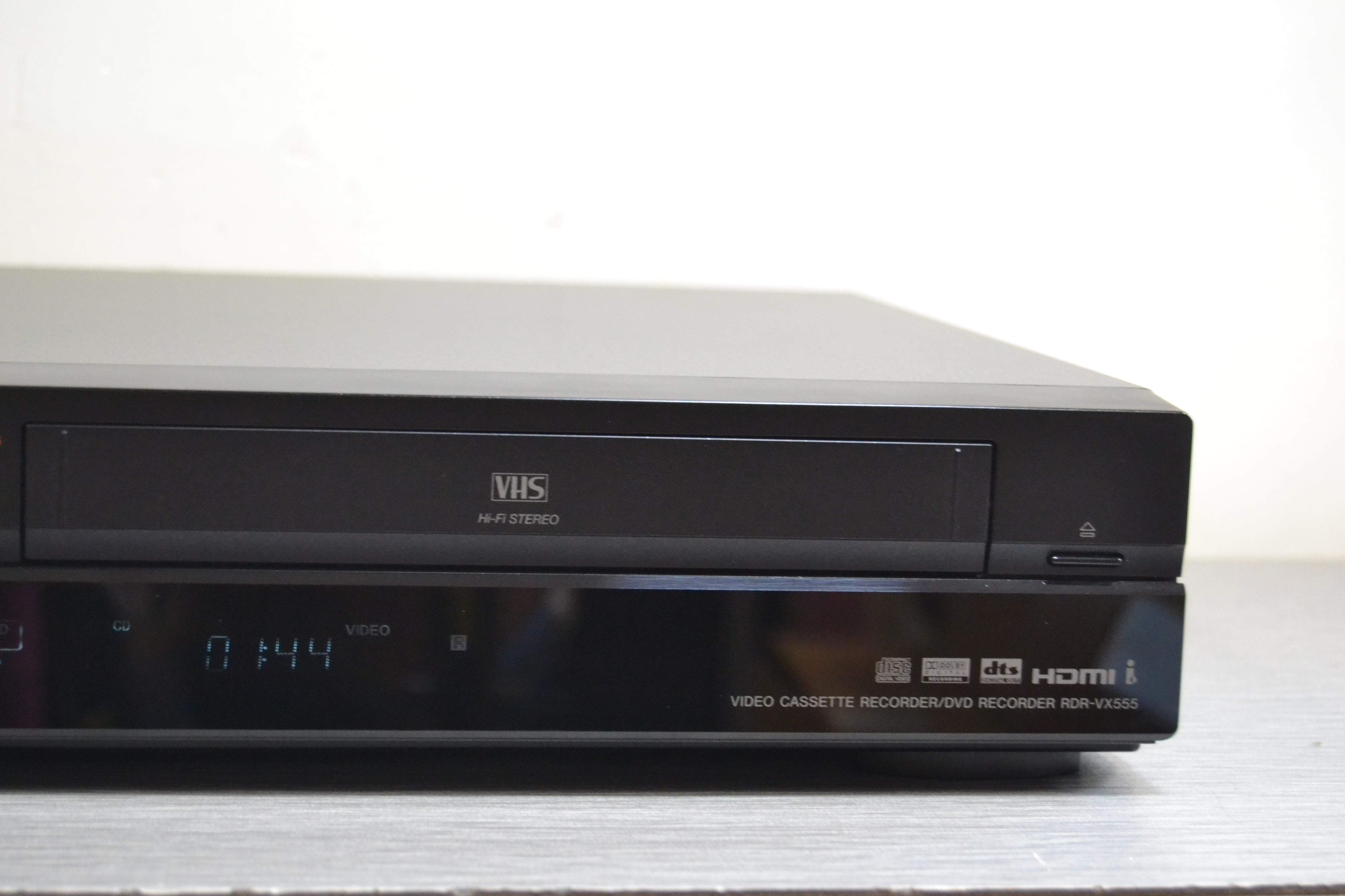 Sony RDR-VX555 VHS/DVD Recorder Combo - HDMI – The Turntable Store