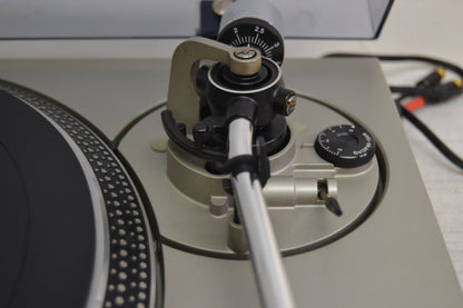 Technics SL-1700 MKI * Direct Drive Semi-Automatic Turntable * Fully Serviced