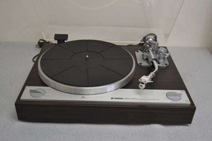 Yamaha YP-D71  Direct-Drive Turntable with Quartz PLL Speed Control (1979) * NEW Audio Technica AT3600 Cartridge
