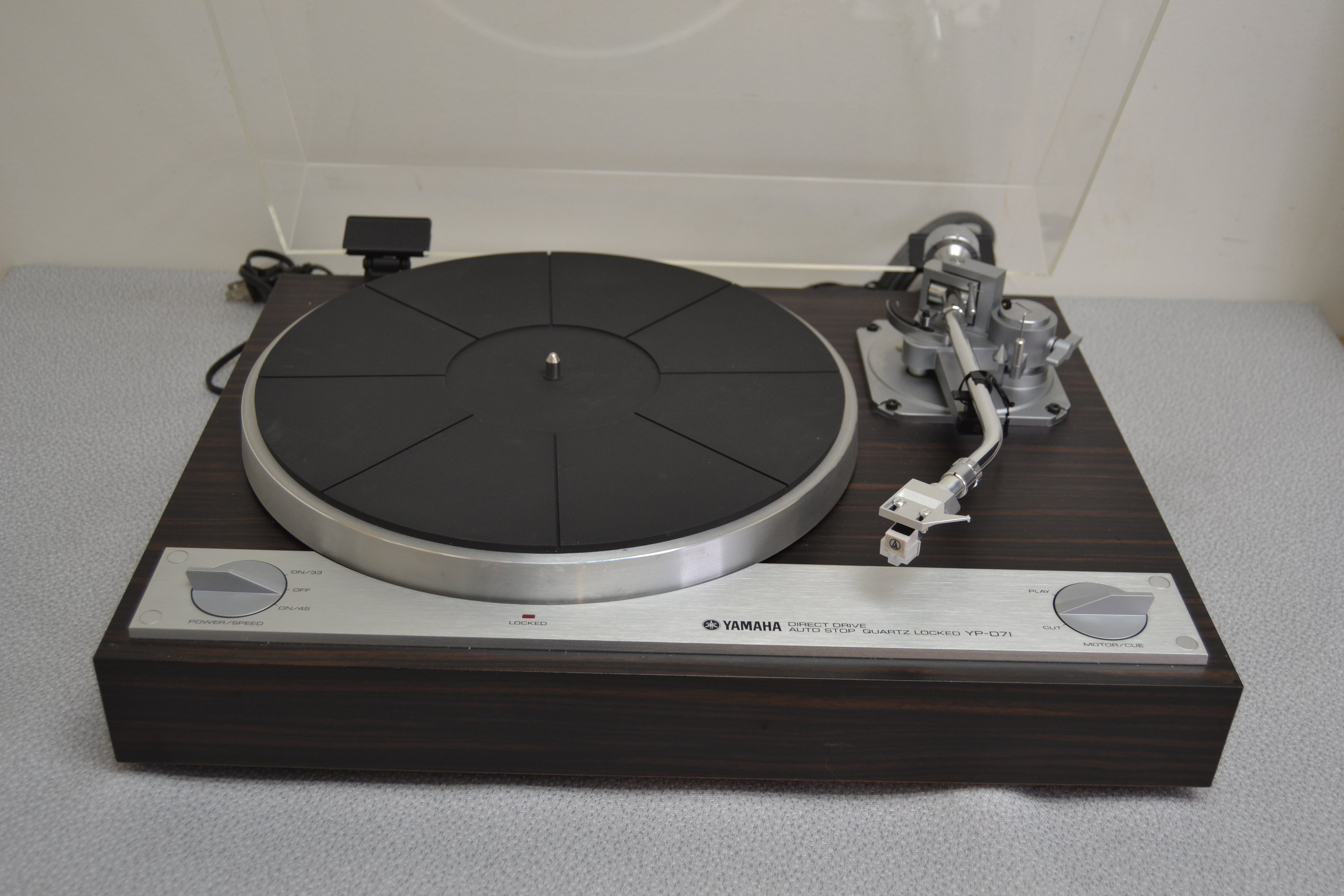 Yamaha YP-D71  Direct-Drive Turntable with Quartz PLL Speed Control (1979) * NEW Audio Technica AT3600 Cartridge