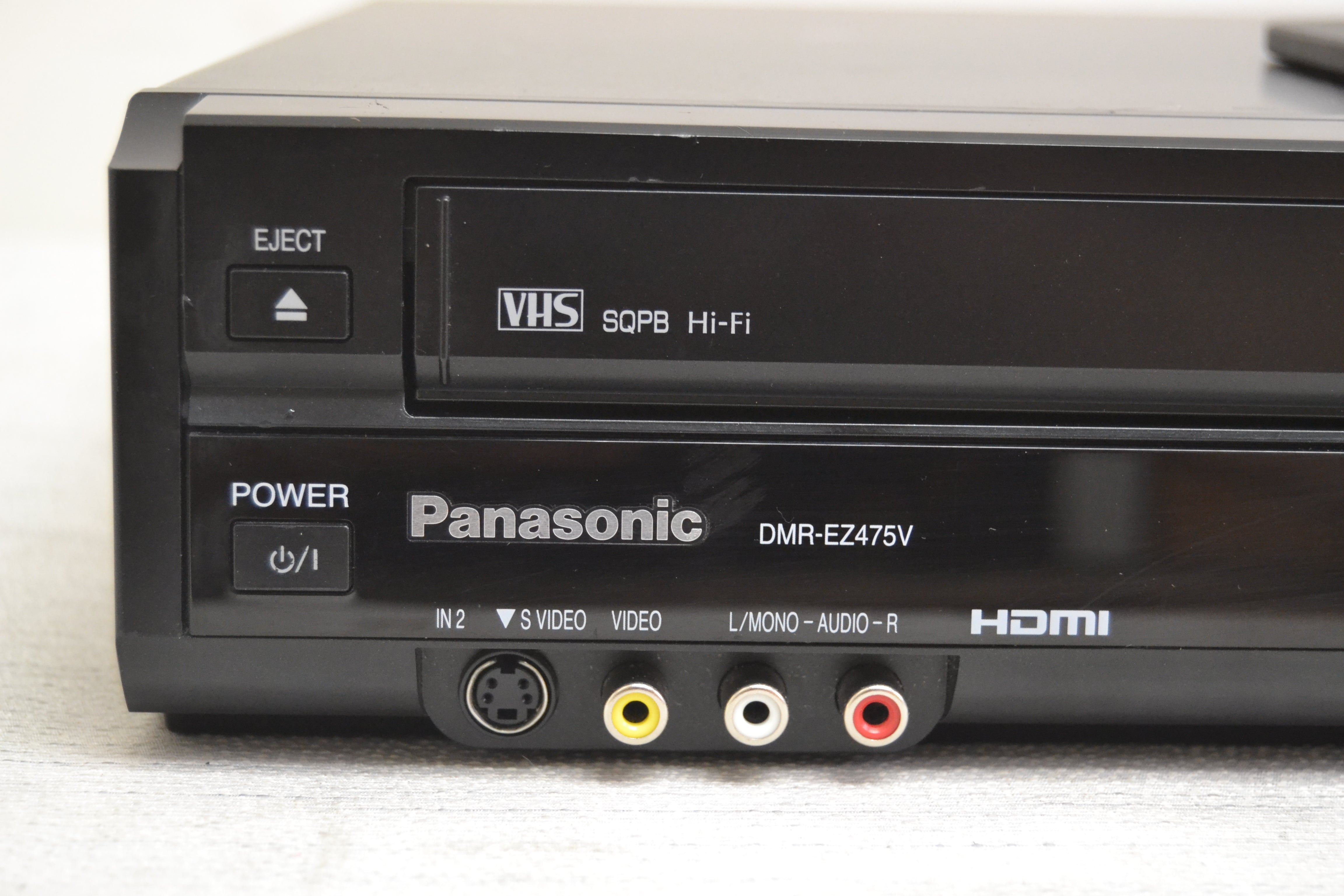 Panasonic DMR-EZ475V * DVD Recorder and VHS Combo * Remote * Fully Serviced