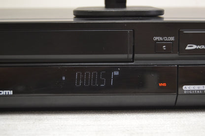 Panasonic DMR-EZ475V * DVD Recorder and VHS Combo * Remote * Fully Serviced