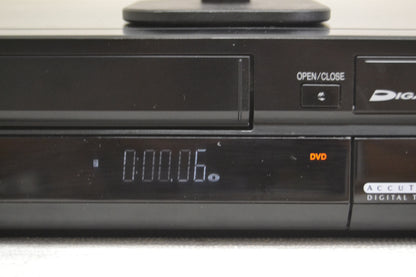Panasonic DMR-EZ475V * DVD Recorder and VHS Combo * Remote * Fully Serviced