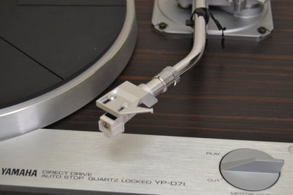 Yamaha YP-D71  Direct-Drive Turntable with Quartz PLL Speed Control (1979) * NEW Audio Technica AT3600 Cartridge