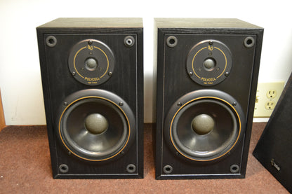 Infinity SM65 Bookshelf Speakers
