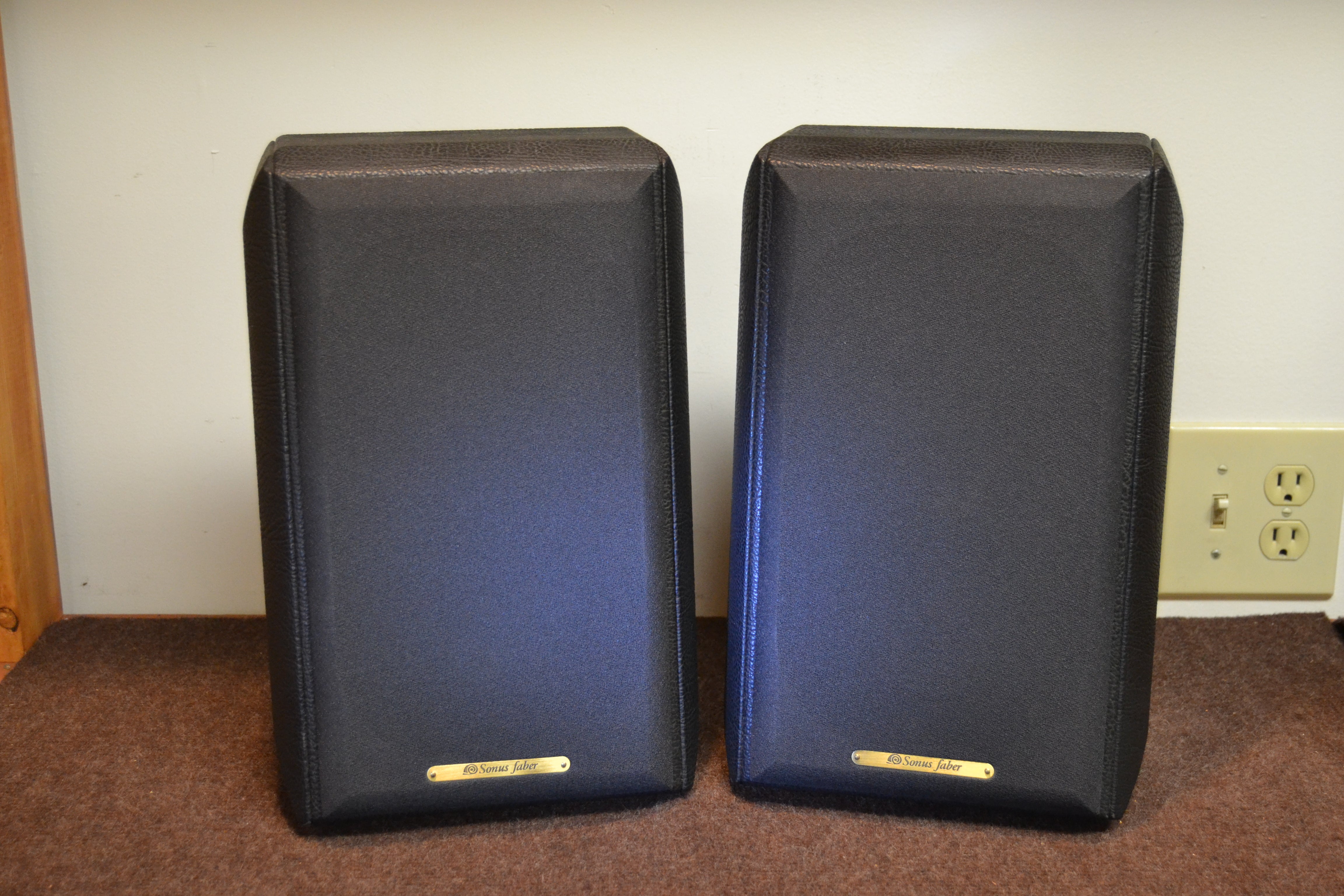 Sonus Faber Wall Bookshelf Speakers