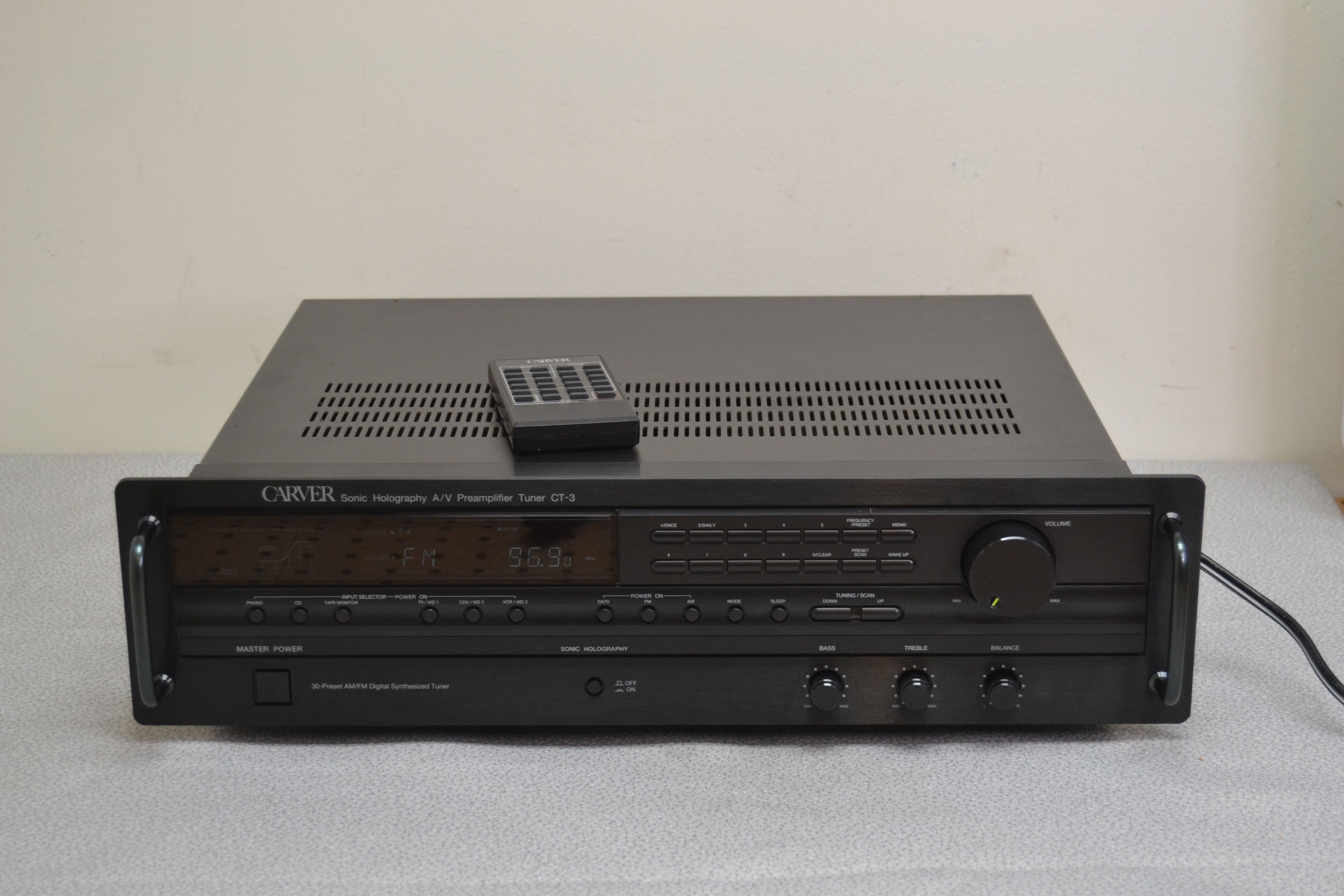 Carver CT-3 Stereo Preamplifier and Tuner * Remote Control *