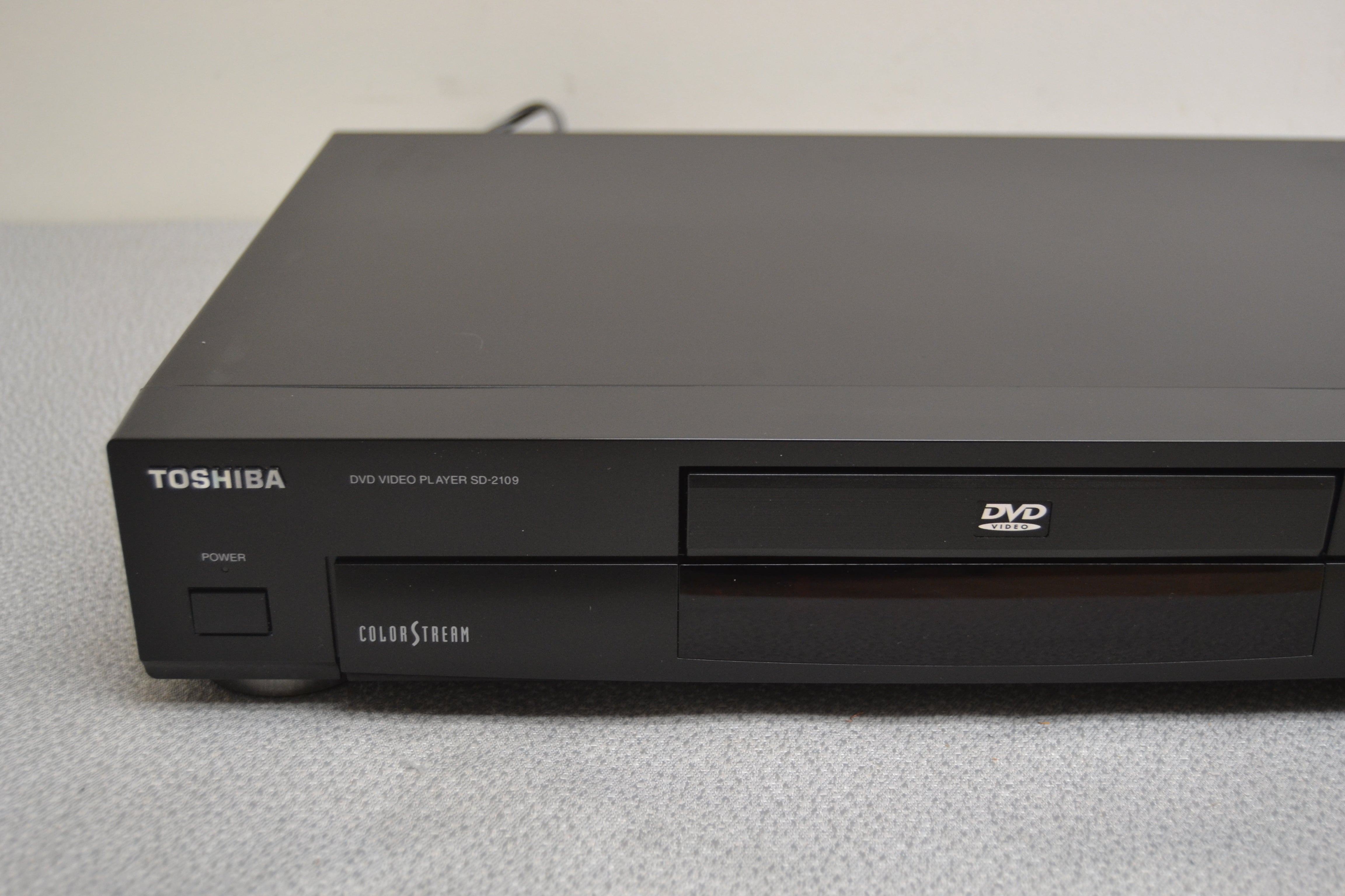 Toshiba SD-2109U Single DVD/CD Player