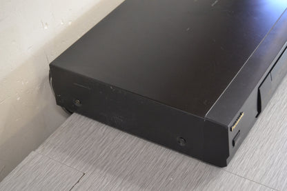 Panasonic DVD-RV30 Single CD/DVD Player