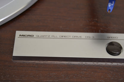 Micro Seiki DQ-3  Quartz-Locked PLL Direct-Drive Turntable