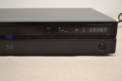 Pioneer BDP-320 Blu-Ray Player * Remote * Box