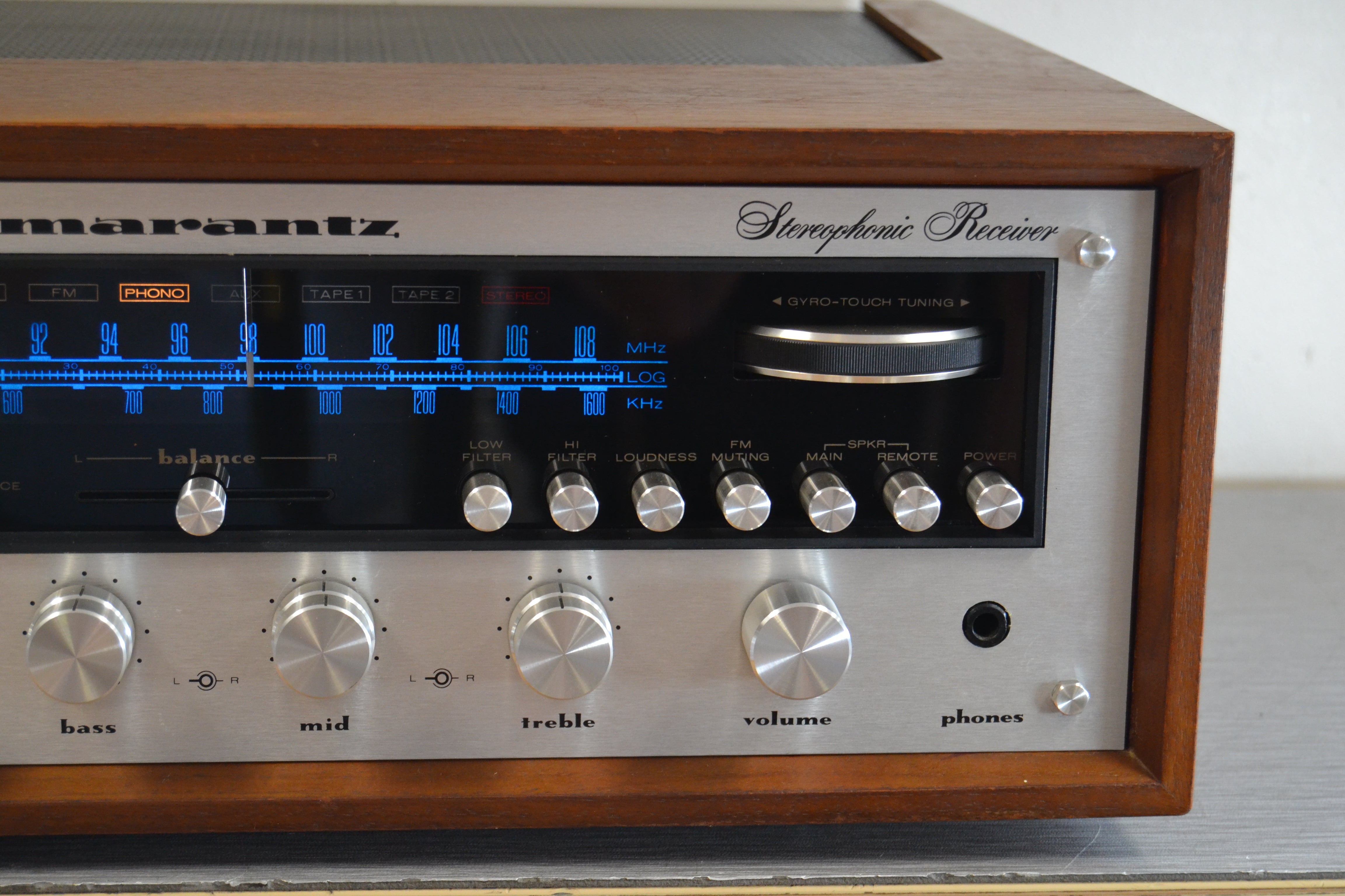 Marantz 2275 Stereo Receiver * Original Wood Case * 75W RMS * 1976