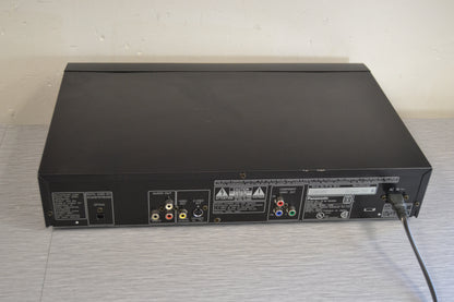 Panasonic DVD-RV30 Single CD/DVD Player